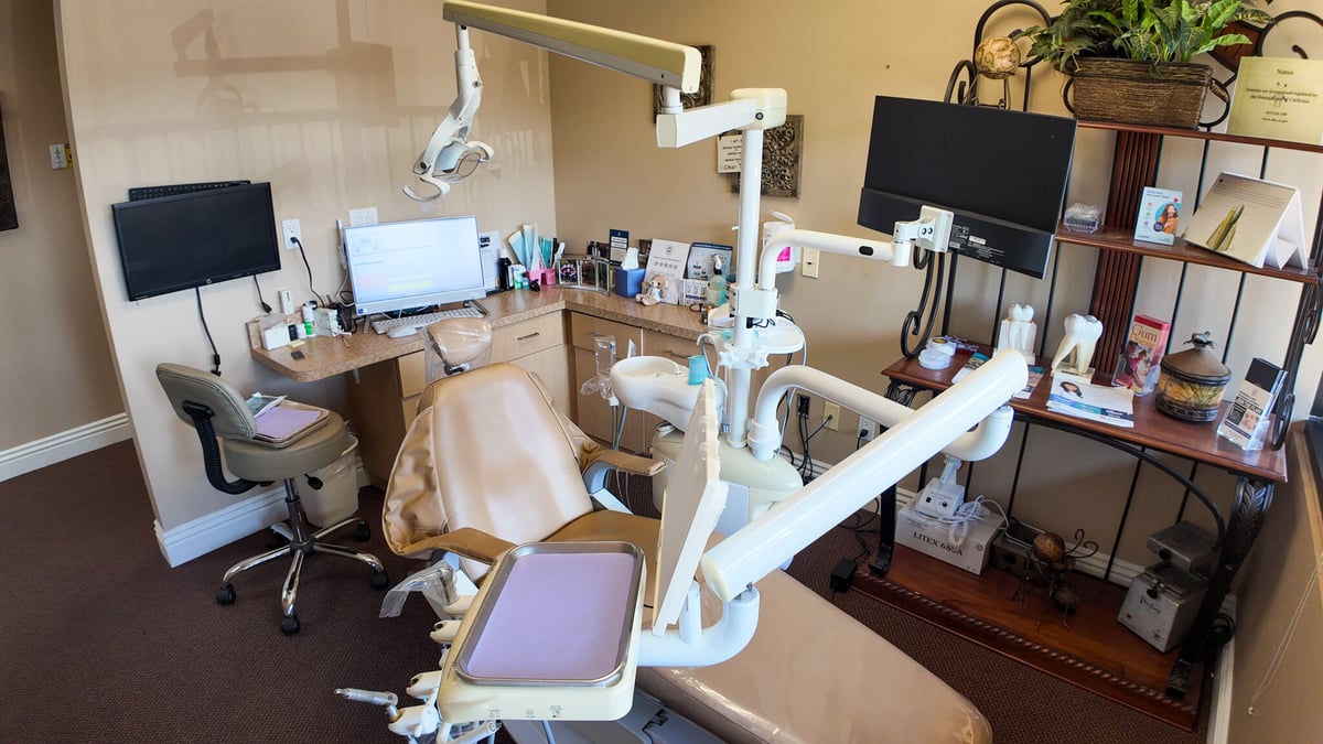 Dentist in Ventura